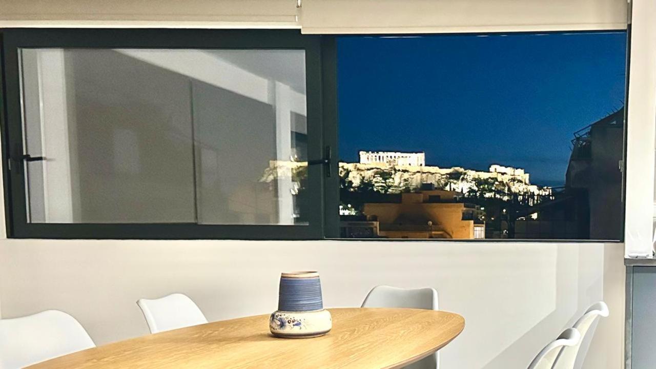 Appartamento Acropolis View Window Retreat In Monastiraki Atene Esterno foto